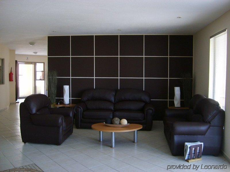 American Inn Hotel & Suites Parral Buitenkant foto